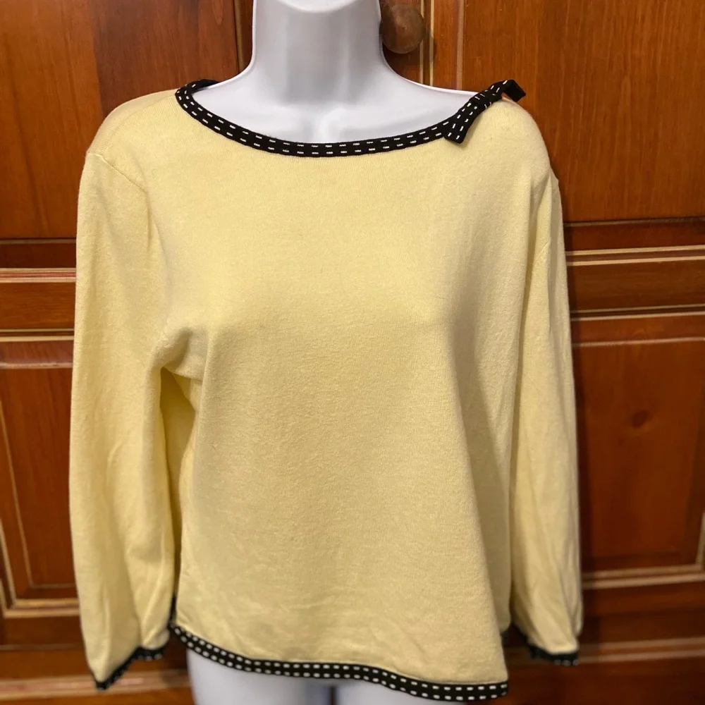 Spring Sweater - Picture 1 of 7